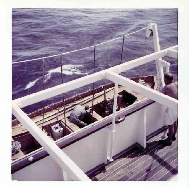 Kapten Rossimanus kollar