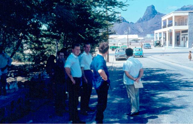 På promenad i Aden