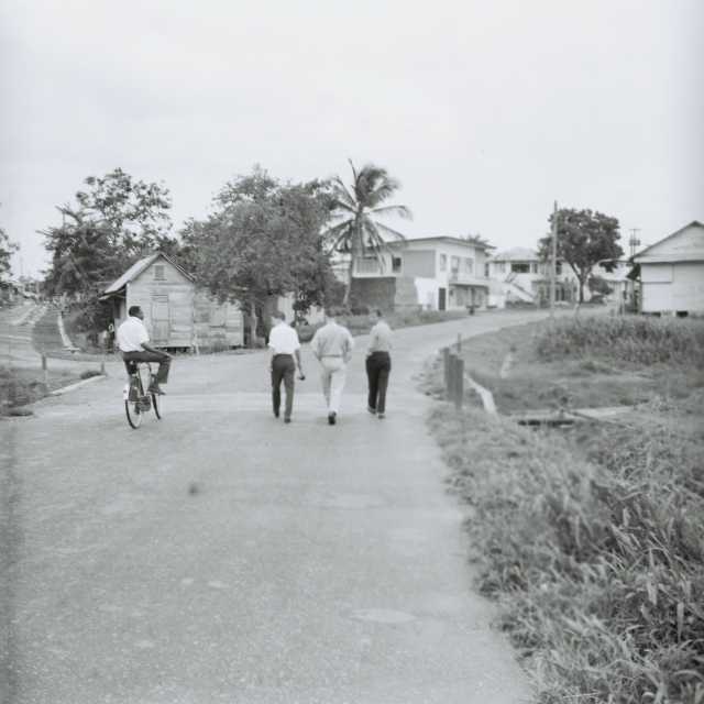 På rekreationsutflykt i Point Fortin, Trinidad, den 26 maj 1964. Foto MB.